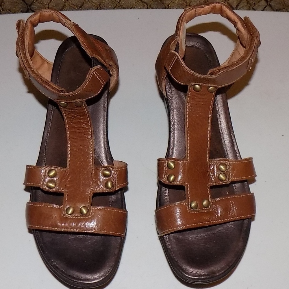 Naot brown leather w/dark leather footbed U37/US6